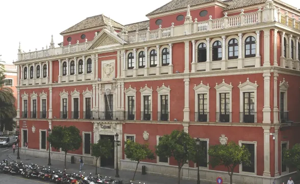 Fachada de la sede de la Fundación Cajasol en Sevilla