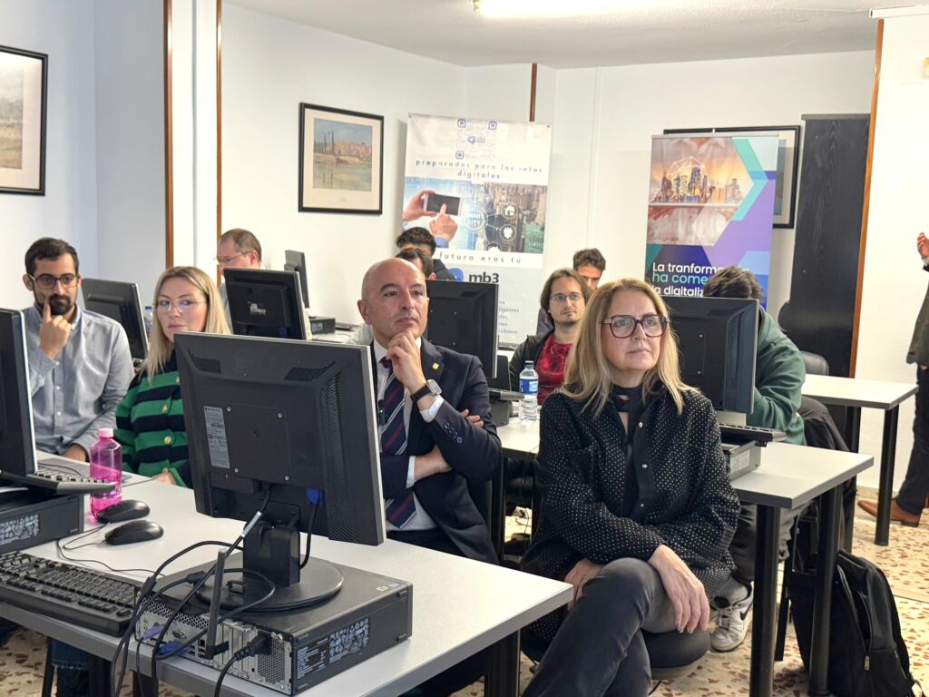 Visita Institucional a MB3 Junta de Extremadura